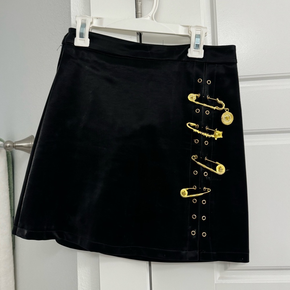 Black mini skirt